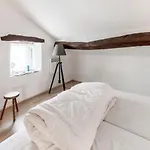Cosy In Near Forest *