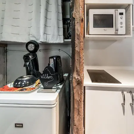 Cosy In Near Forest * Cherain