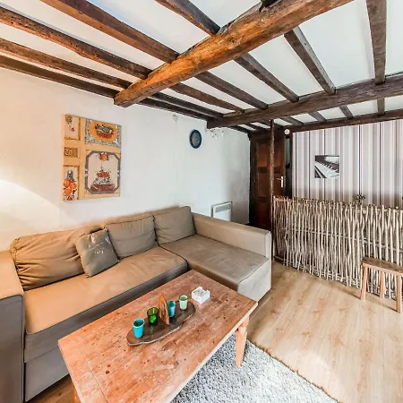 Cosy In Near Forest Feriehus